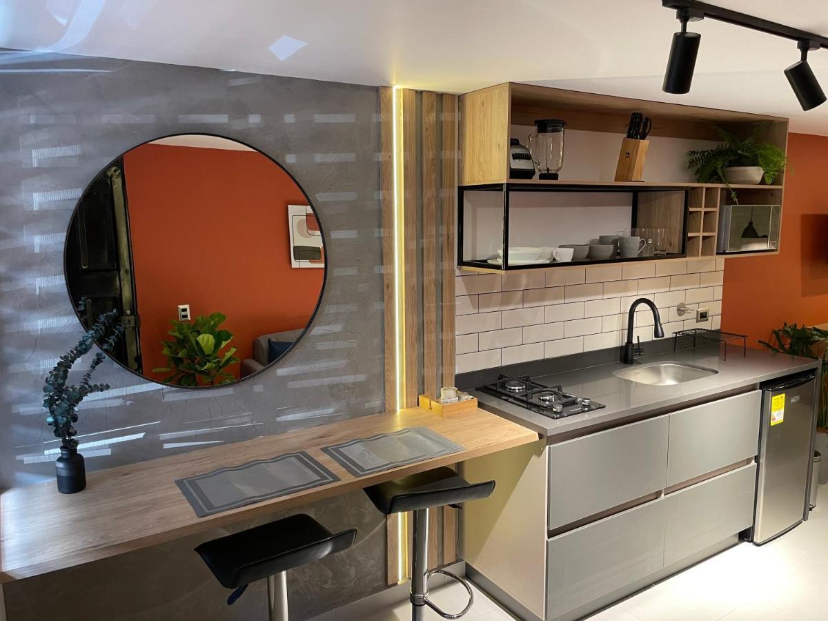 Agradable Y Moderno Aparta Estudio Con Aire Acondicionado